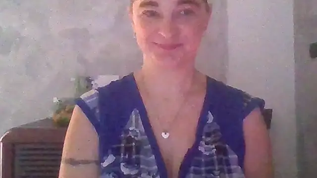 Snapshot of GoldenAngelMilf chatting on 10-13-25, 07:19 GoldenAngelMilf online show from 10-13-25, 07:19