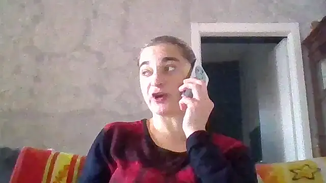 Snapshot of GoldenAngelMilf chatting on 10-31-25, 08:04 GoldenAngelMilf online show from 10-31-25, 08:04