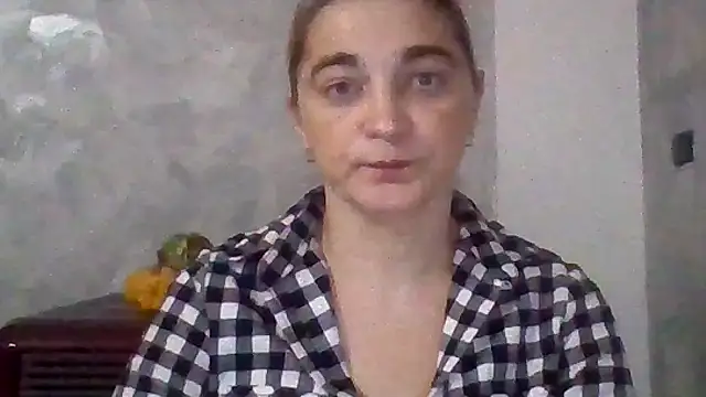 Snapshot of GoldenAngelMilf chatting on 11-13-25, 04:17 GoldenAngelMilf online show from 11-13-25, 04:17