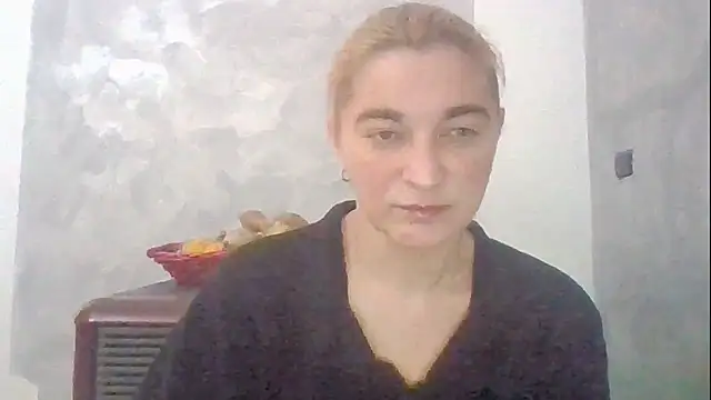 Snapshot of GoldenAngelMilf chatting on 02-12-26, 11:38 GoldenAngelMilf online show from 02-12-26, 11:38