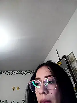 YaraDuartee online show from 01-16-26, 02:15