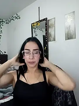 YaraDuartee online show from 01-17-26, 11:41