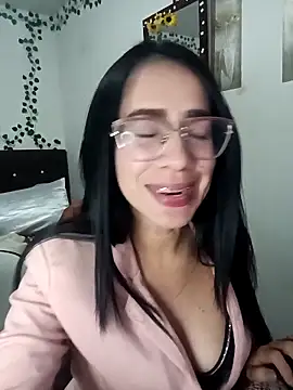 YaraDuartee online show from 02-03-26, 12:53