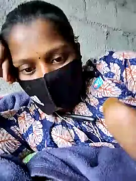 Tamil Hot Sandy online show from 12-04-25, 04:44