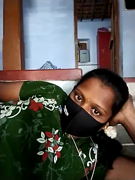 Snapshot of Tamil_Hot_Sandy chatting on 05-08-26, 05:02 Tamil Hot Sandy online show from 05-08-26, 05:02