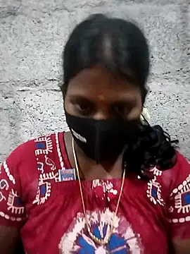 Snapshot of Tamil_Hot_Sandy chatting on 06-01-26, 03:58 Tamil Hot Sandy online show from 06-01-26, 03:58