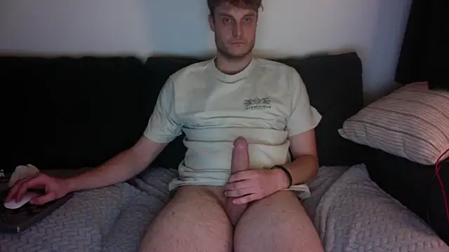 Snapshot of bangzrr3 chatting on 10-12-25, 04:39 bangzrr3 online show from 10-12-25, 04:39