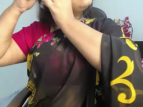 Queen Homaira online show from 11-03-25, 03:41