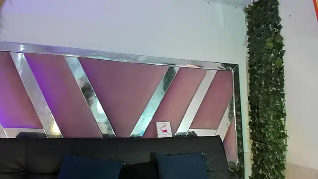 Snapshot of KateValencia chatting on 11-06-25, 12:06 KateValencia online show from 11-06-25, 12:06