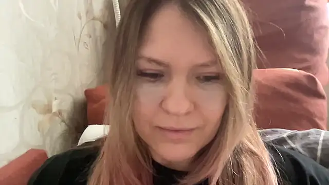 Snapshot of Milysoren chatting on 03-01-26, 06:26 Milysoren online show from 03-01-26, 06:26