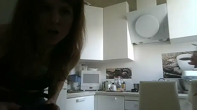 Arivonne online show from 02-18-26, 07:04