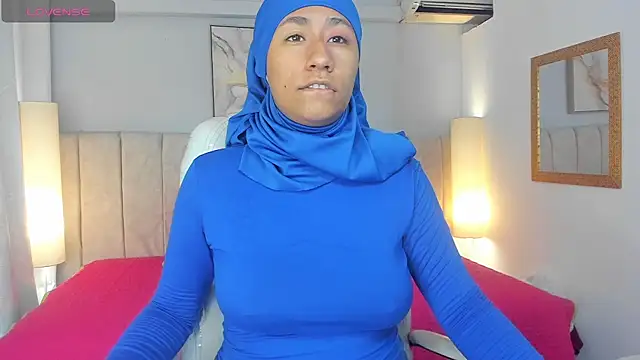 Snapshot of Ridwana_Haddad chatting on 11-14-25, 12:26 Ridwana Haddad online show from 11-14-25, 12:26