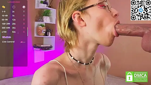 Snapshot of Sharlikiss chatting on 02-22-26, 03:32 Sharlikiss online show from 02-22-26, 03:32