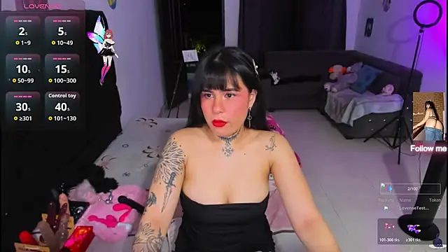 Snapshot of Moonnudexxx chatting on 11-11-25, 03:17 Moonnudexxx online show from 11-11-25, 03:17