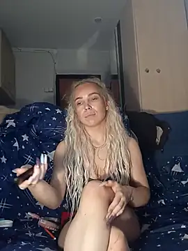 Conny Shellie online show from 11-13-25, 04:06