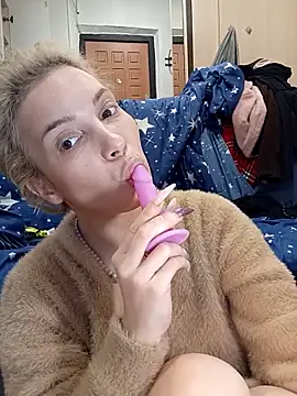 Conny Shellie online show from 11-22-25, 11:59