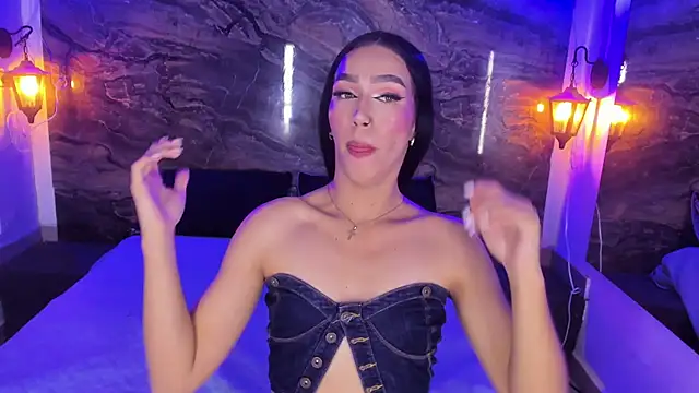 Snapshot of Chanel-munoz chatting on 10-02-25, 03:46 Chanel-munoz online show from 10-02-25, 03:46