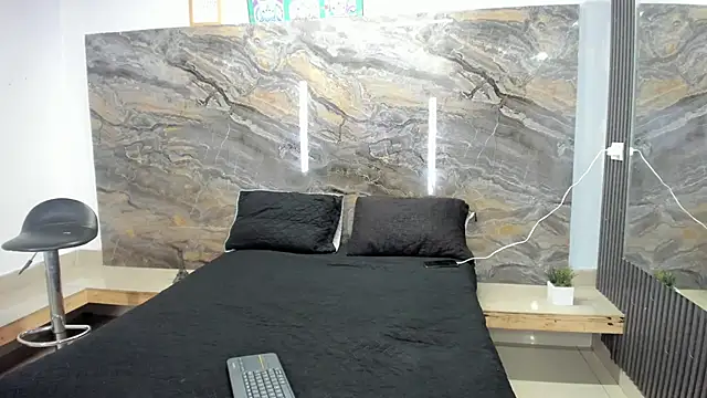 Snapshot of Chanel-munoz chatting on 11-06-25, 02:56 Chanel-munoz online show from 11-06-25, 02:56