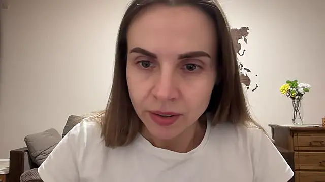 Snapshot of AnnieLove7722 chatting on 11-19-25, 02:28 AnnieLove7722 online show from 11-19-25, 02:28