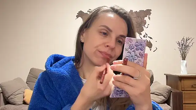 Snapshot of AnnieLove7722 chatting on 11-28-25, 12:30 AnnieLove7722 online show from 11-28-25, 12:30