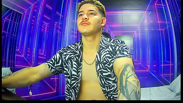 AlexPiersss online show from 09-29-25, 07:08