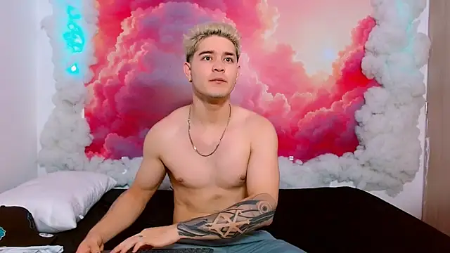 AlexPiersss online show from 11-17-25, 07:08