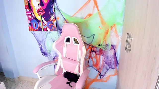 Snapshot of Athenea__fox chatting on 10-30-25, 11:55 Athenea fox online show from 10-30-25, 11:55