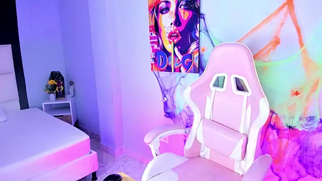 Snapshot of Athenea__fox chatting on 11-03-25, 11:44 Athenea fox online show from 11-03-25, 11:44