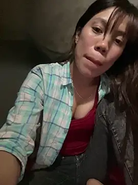 nhinhi-sexy online show from 12-17-25, 05:46