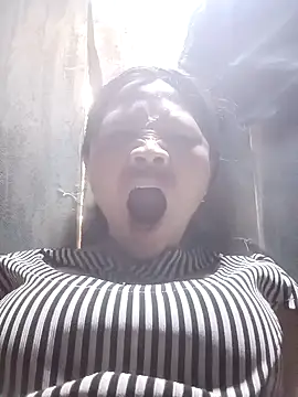 bree-zz online show from 03-18-26, 05:43