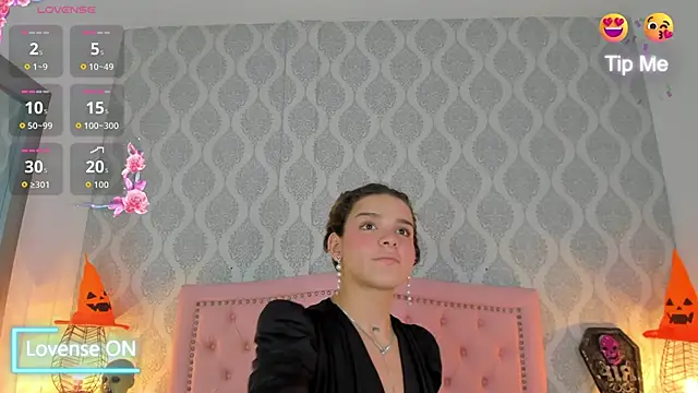 kendallspears 1 online show from 10-31-25, 03:40