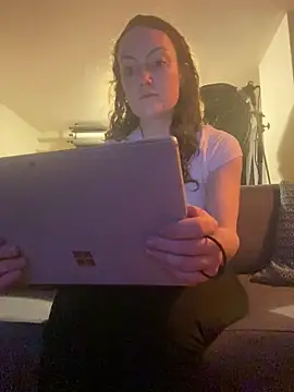 Snapshot of sexybriiiixoxo chatting on 04-13-26, 04:07 sexybriiiixoxo online show from 04-13-26, 04:07