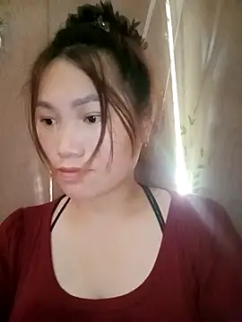 min-xinh online show from 10-04-25, 05:05