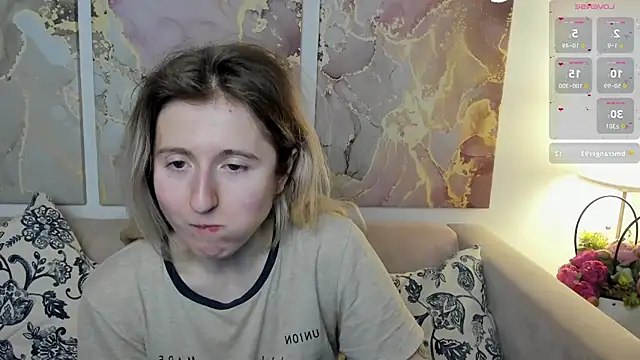 Snapshot of CamillaDreamer chatting on 05-25-26, 02:34 CamillaDreamer online show from 05-25-26, 02:34