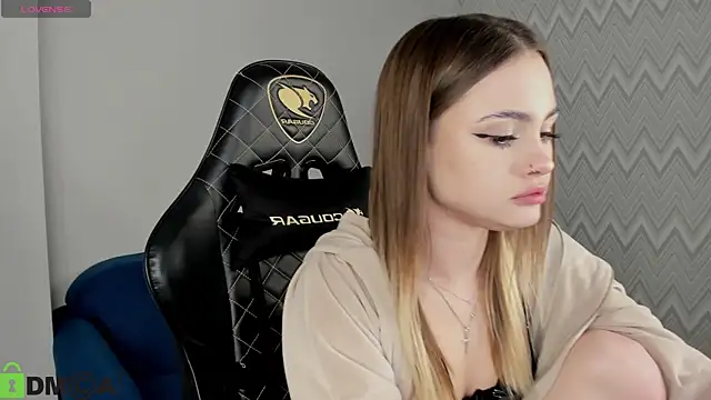 KarinaBroks online show from 11-13-25, 11:42