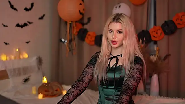 Snapshot of AshleyNikoo chatting on 10-29-25, 03:58 AshleyNikoo online show from 10-29-25, 03:58