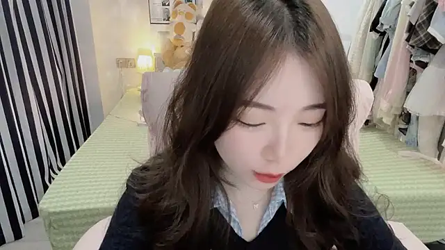 Snapshot of Gardenia-222 chatting on 12-04-25, 12:53 Gardenia-222 online show from 12-04-25, 12:53