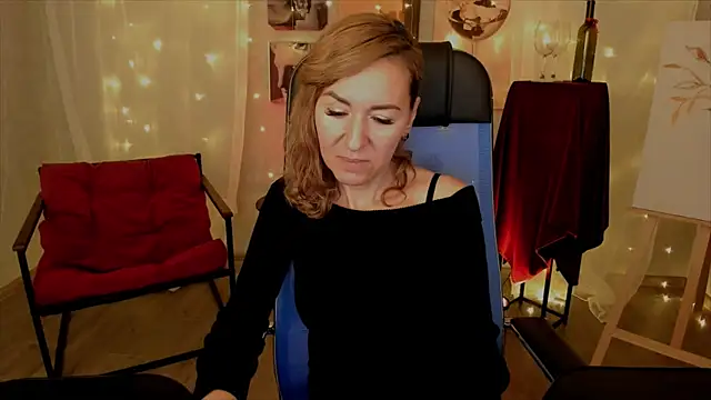 DonnaSmitth online show from 11-11-25, 03:34