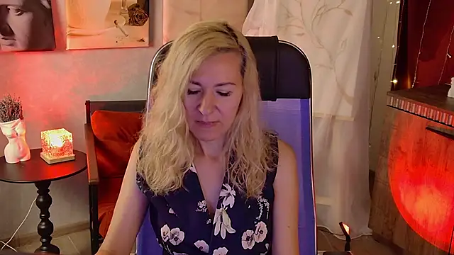 DonnaSmitth online show from 06-30-26, 10:22