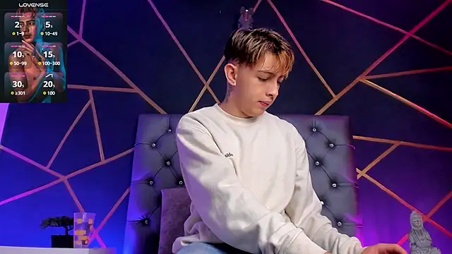 Lian Miller1  online show from 02-06-26, 12:41