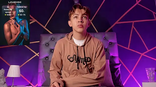 Lian Miller1  online show from 04-07-26, 12:05