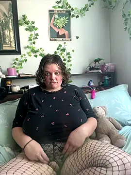 Snapshot of xXJJIvyXx chatting on 10-05-25, 08:18 xXJJIvyXx online show from 10-05-25, 08:18