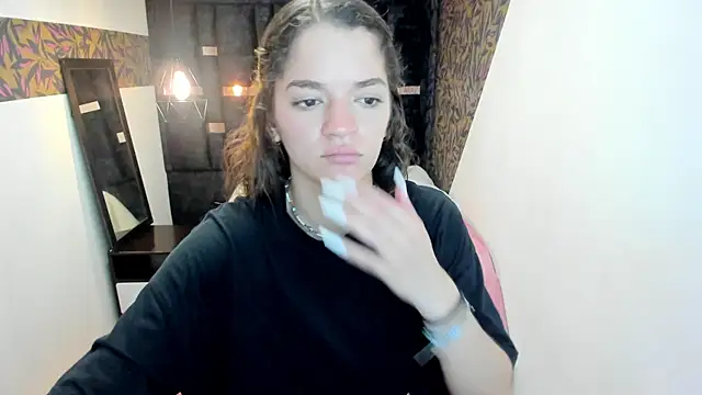 Mia Carter   online show from 10-28-25, 07:38