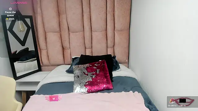 Issa Milf   online show from 02-07-26, 11:36