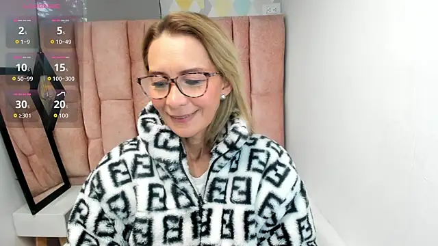 Issa Milf   online show from 03-27-26, 01:44