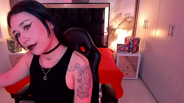 SusanVilla online show from 12-16-25, 09:31