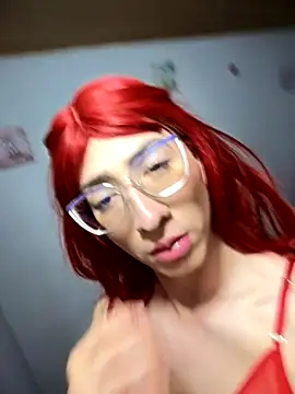 Snapshot of NICOLLE__12 chatting on 10-24-25, 02:13 NICOLLE 12 online show from 10-24-25, 02:13