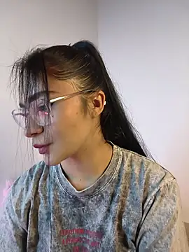 Snapshot of In-Ur-dreams chatting on 11-29-25, 07:06 In-Ur-dreams online show from 11-29-25, 07:06