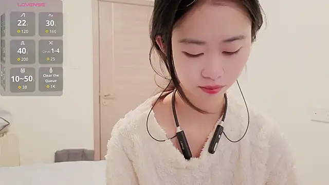 dudu-baby10 online show from 12-15-25, 11:25