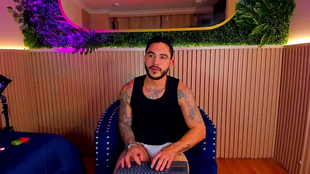 Snapshot of Dante_Dimarco chatting on 09-27-25, 11:32 Dante Dimarco online show from 09-27-25, 11:32